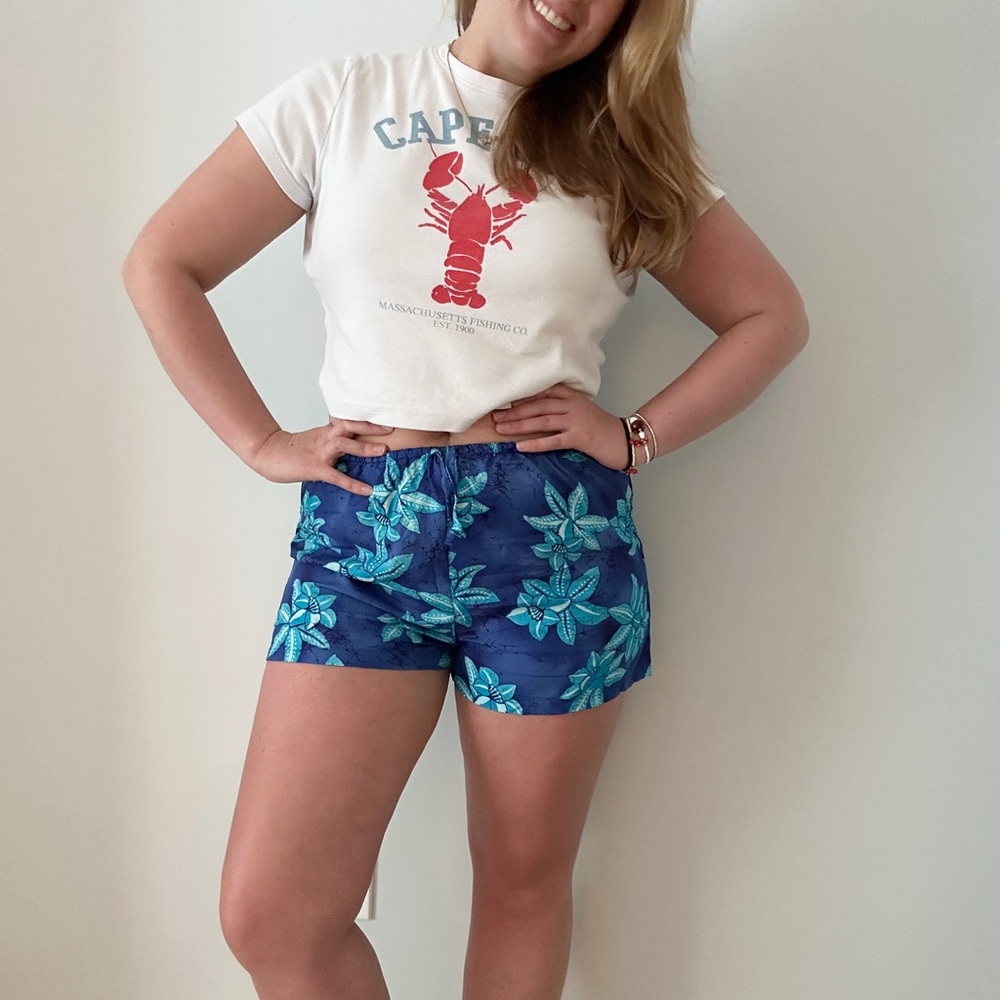 NWT Victorias Secret Vintage Pajama Lounge Shorts 90s Y2K Hawaii Floral Blue Med
